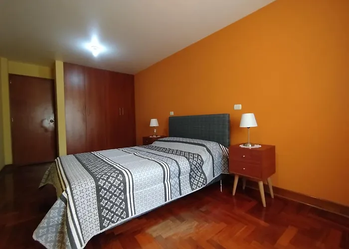 Habitacion Privada, Tv Y Wifi Cerca A Barranco - H2